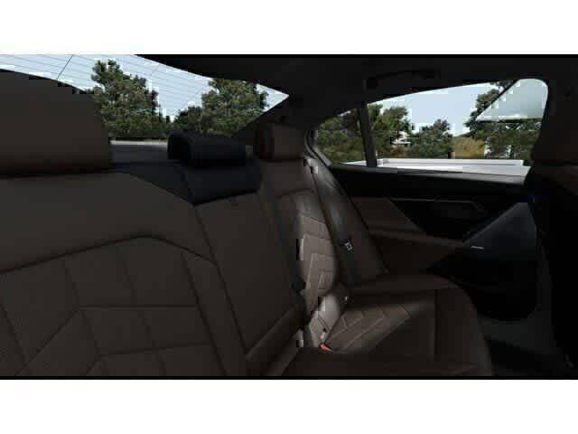 2027 BMW 530 I XDRIVE 照片 12