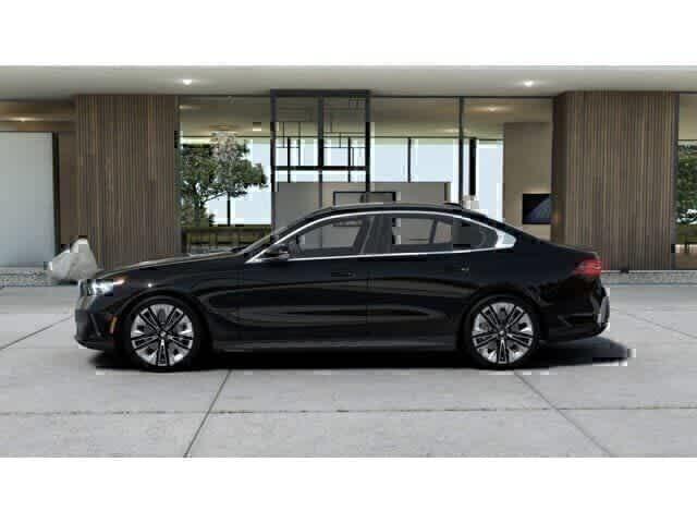 صورة 4 لـ 2027 BMW 530 I XDRIVE