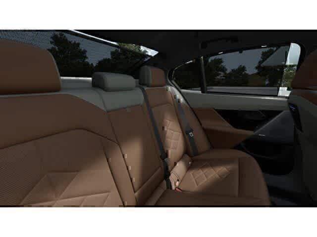 2027 BMW 550E 550E XDRIVE 照片 12