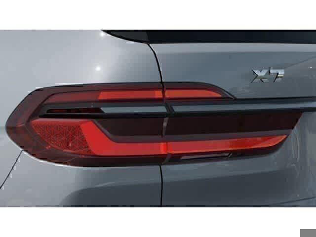صورة مصغرة 8 لـ 2027 BMW X7 M60I