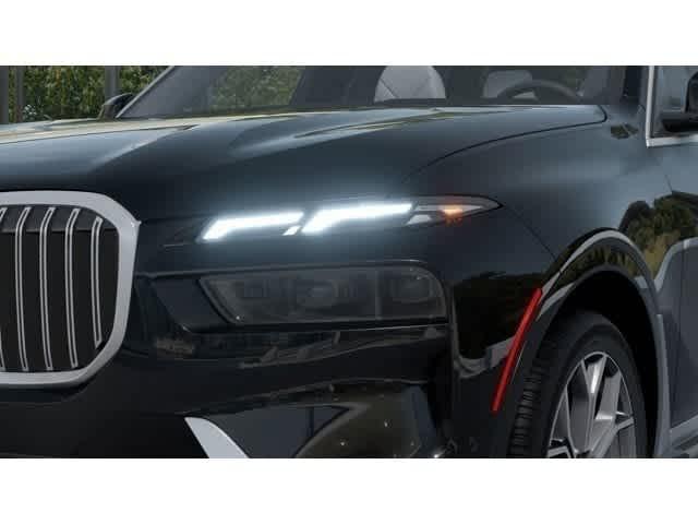 صورة 6 لـ 2027 BMW X7 XDRIVE40I