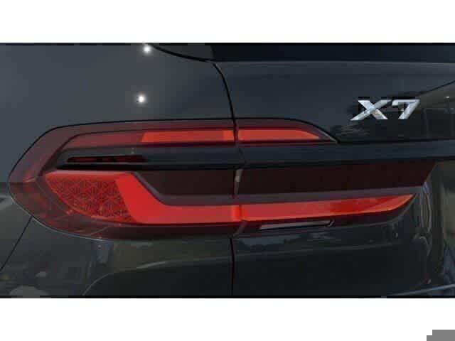 صورة 8 لـ 2027 BMW X7 XDRIVE40I