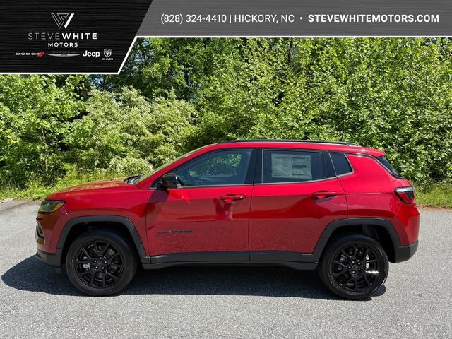 New 2026 Jeep Compass Latitude