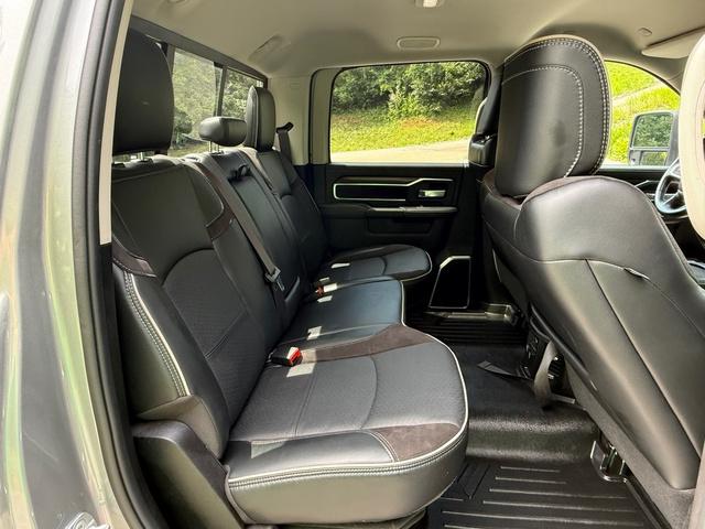 2024 RAM 2500 LARAMIE thumbnail 17