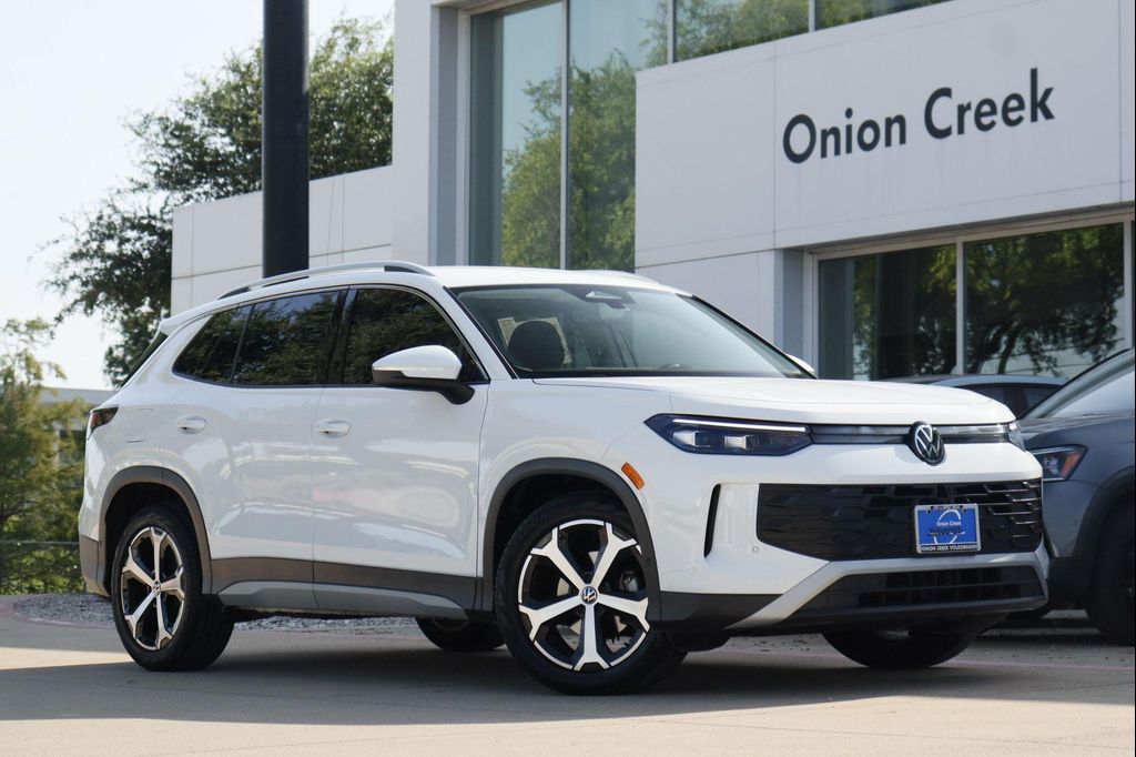New 2026 Volkswagen Tiguan 2.0T SE