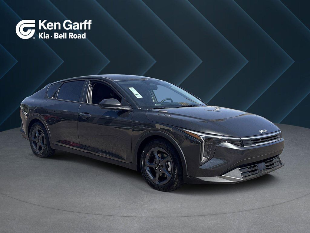 New 2026 Kia K4 LXS