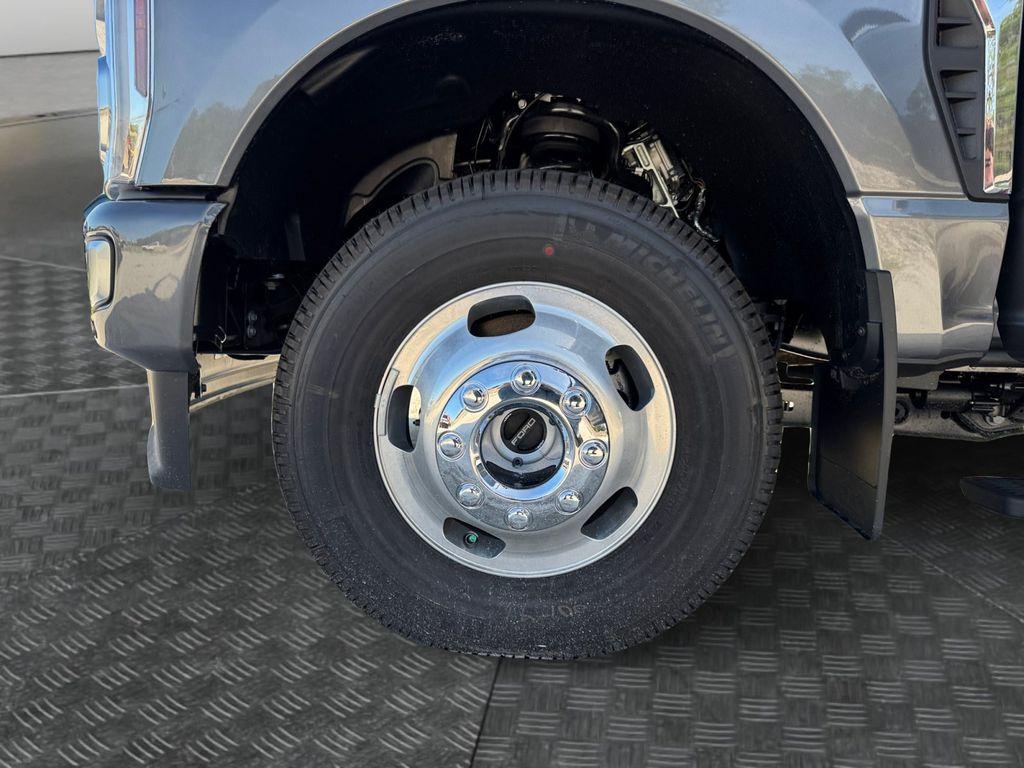 صورة مصغرة 17 لـ 2026 FORD F-350 PLATINUM
