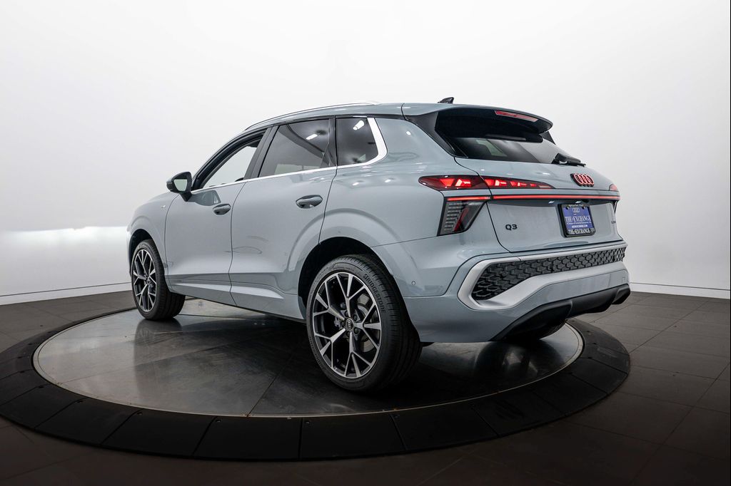 2026 AUDI Q3 S LINE 照片 5