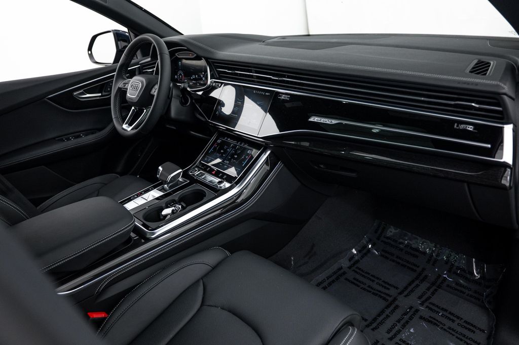 صورة 8 لـ 2026 AUDI Q8 55 PRESTIGE