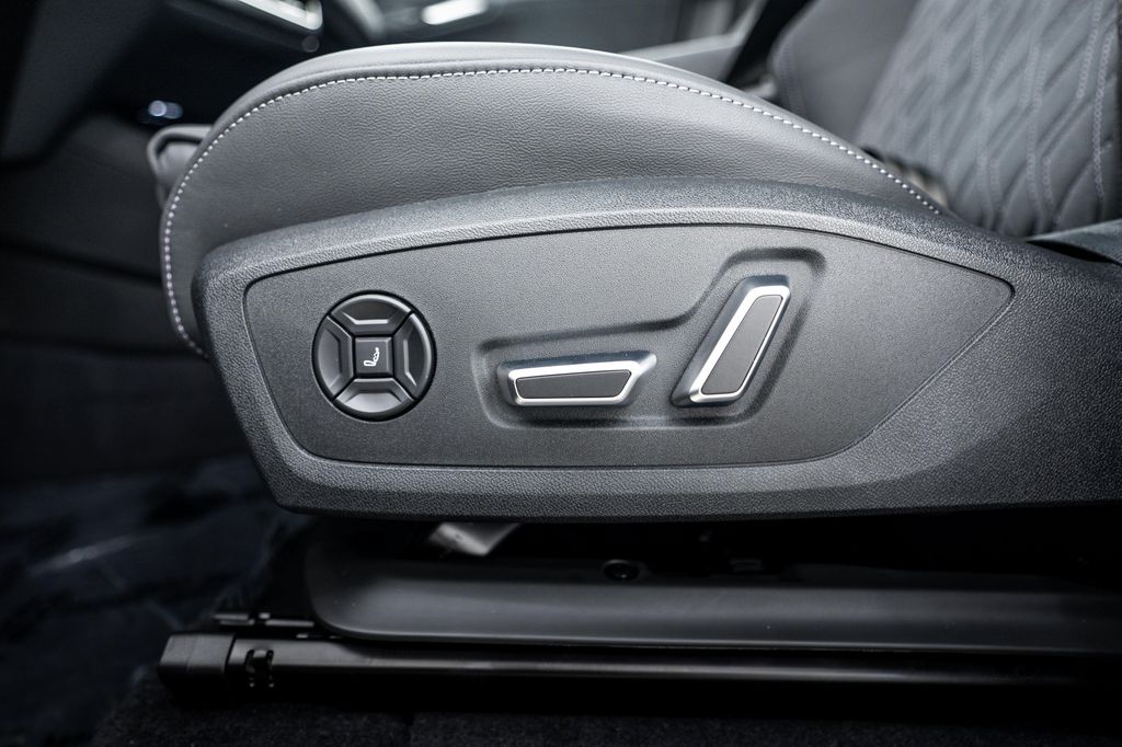 2027 AUDI SQ6 E-TRON PRESTIGE — миниатюра 16