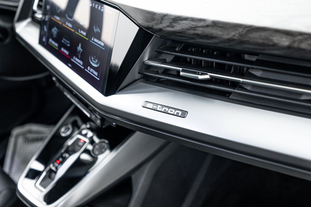 2025 AUDI Q4 E-TRON PREMIUM PLUS — фото 9