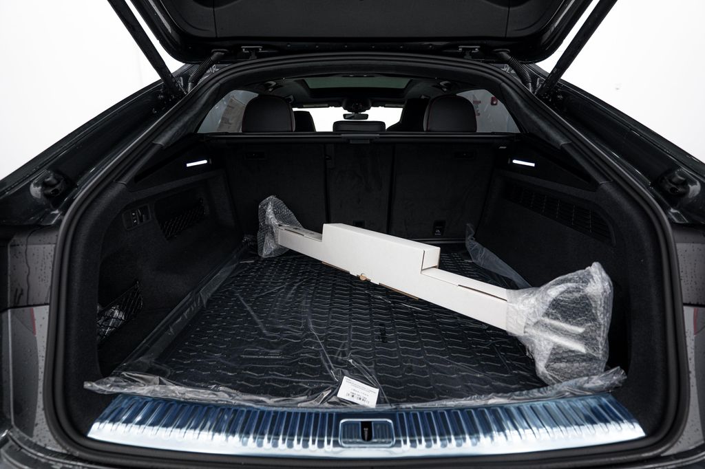 صورة مصغرة 22 لـ 2026 AUDI RS Q8 4.0T