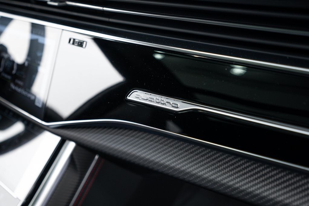 صورة 9 لـ 2026 AUDI RS Q8 4.0T