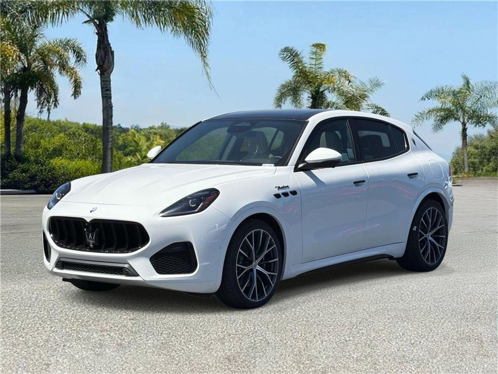 New 2026 Maserati Grecale Modena