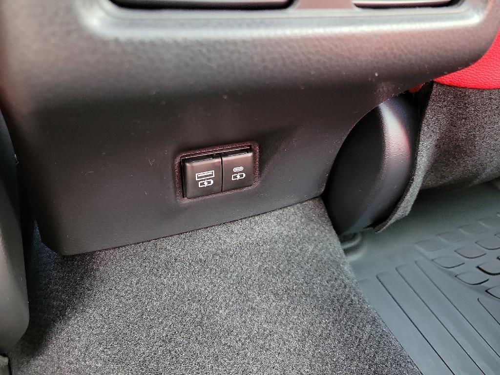 TOYOTA CAMRY - 6