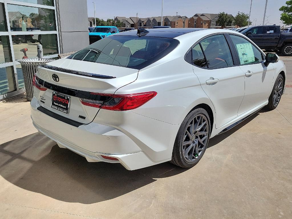 TOYOTA CAMRY - 4