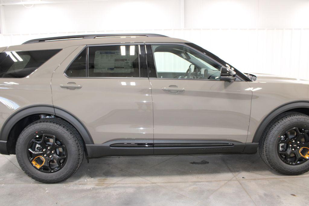 صورة 10 لـ 2026 FORD EXPLORER TREMOR