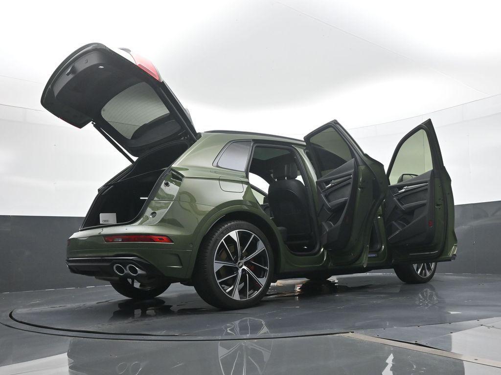 صورة 24 لـ 2021 AUDI SQ5 3.0T PRESTIGE