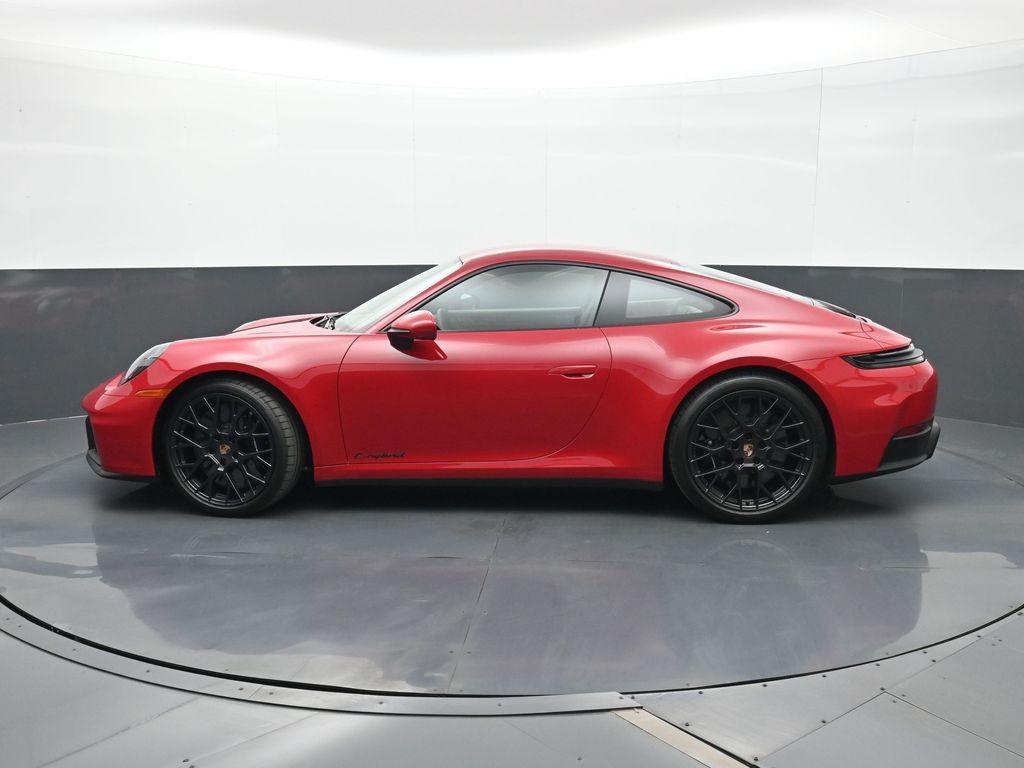 صورة 2 لـ 2026 Porsche 911 CARRERA 4 GTS