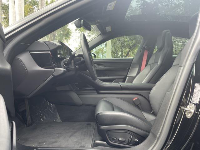 2021 Porsche TAYCAN BASE 照片 11