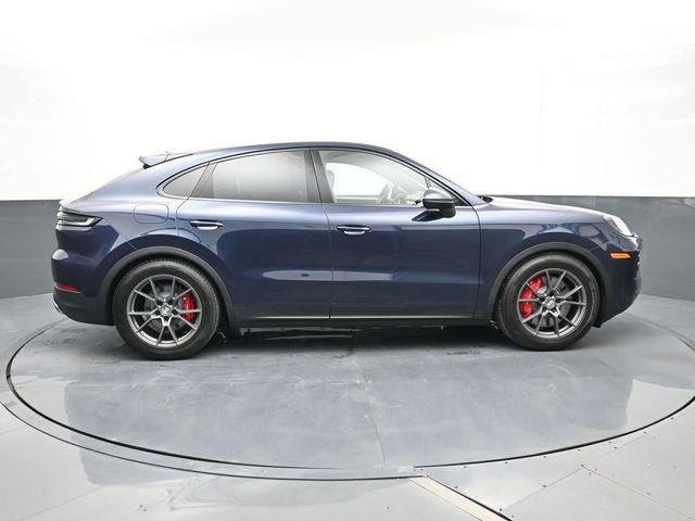 2025 Porsche CAYENNE S thumbnail 25
