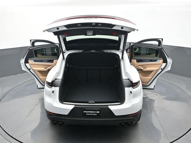 2026 Porsche CAYENNE 缩略图 28