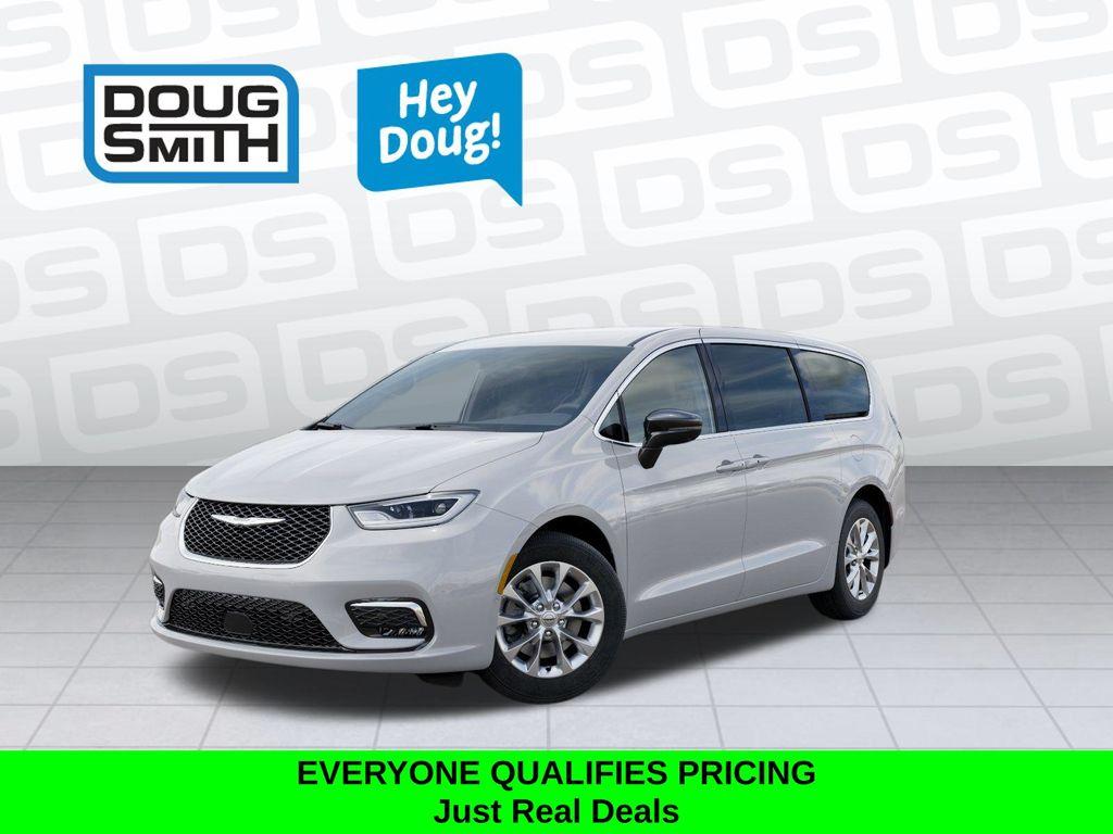 New 2026 Chrysler Pacifica Select