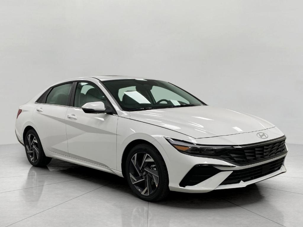 New 2026 Hyundai ELANTRA Limited