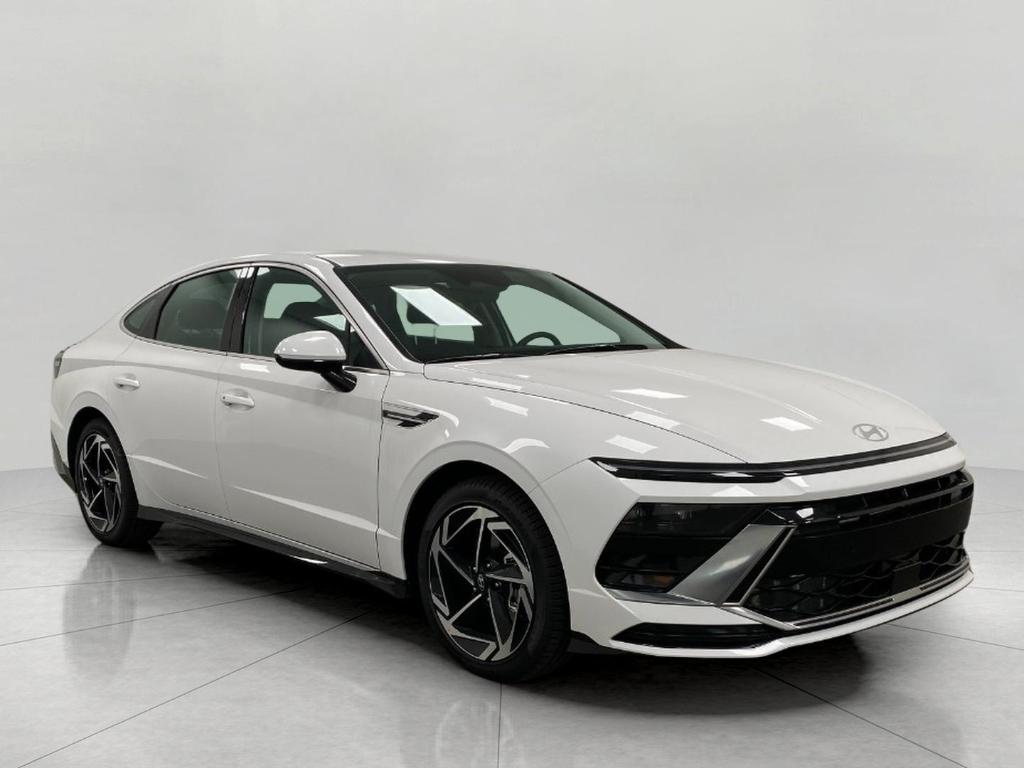 New 2026 Hyundai SONATA SEL Sport