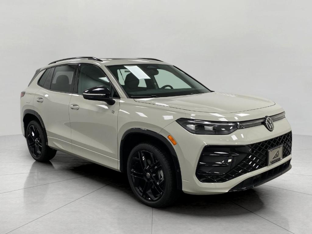 New 2026 Volkswagen Tiguan 2.0T SE R-Line Black