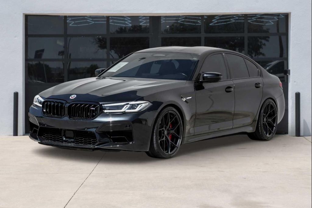 2023 BMW M5