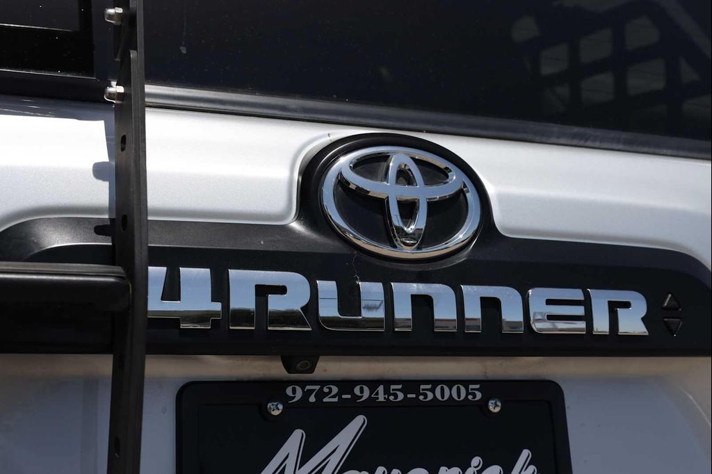 صورة 50 لـ 2021 Toyota 4RUNNER TRD OFF ROAD