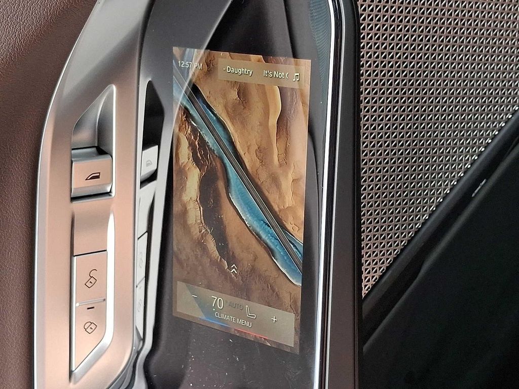2025 BMW 750E I XDRIVE 照片 12