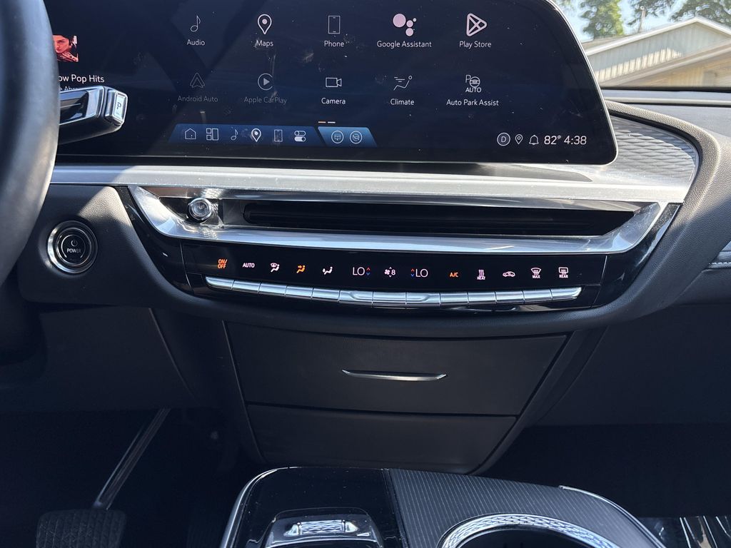 2024 Cadillac LYRIQ LUXURY — миниатюра 24