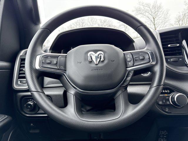 صورة مصغرة 26 لـ 2026 RAM 1500 TRADESMAN