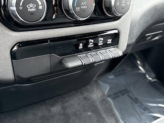 صورة مصغرة 19 لـ 2026 RAM 1500 TRADESMAN