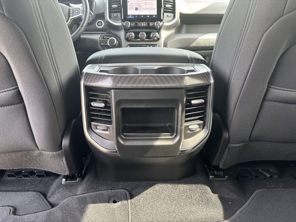 صورة مصغرة 29 لـ 2026 RAM 1500 EXPRESS