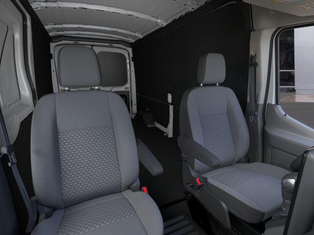 صورة 10 لـ 2026 FORD TRANSIT-250 BASE