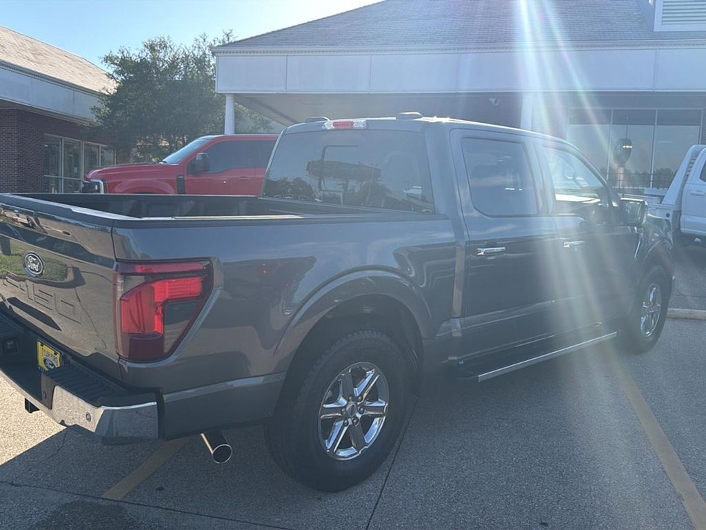 2024 FORD F-150 XLT — миниатюра 9