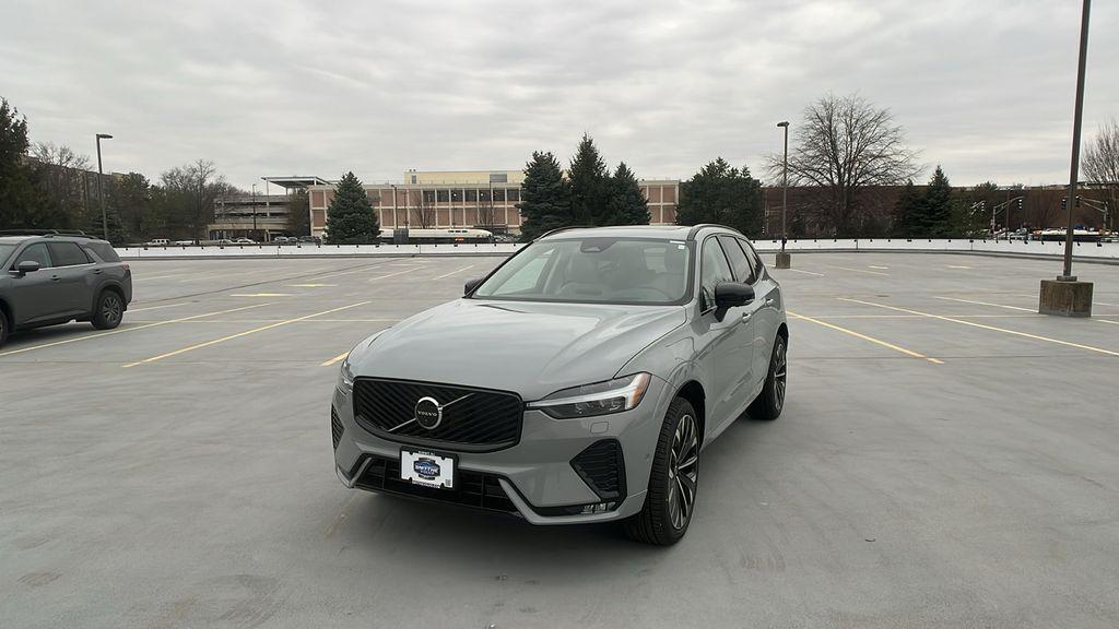 New 2026 Volvo XC60 B5 Ultra