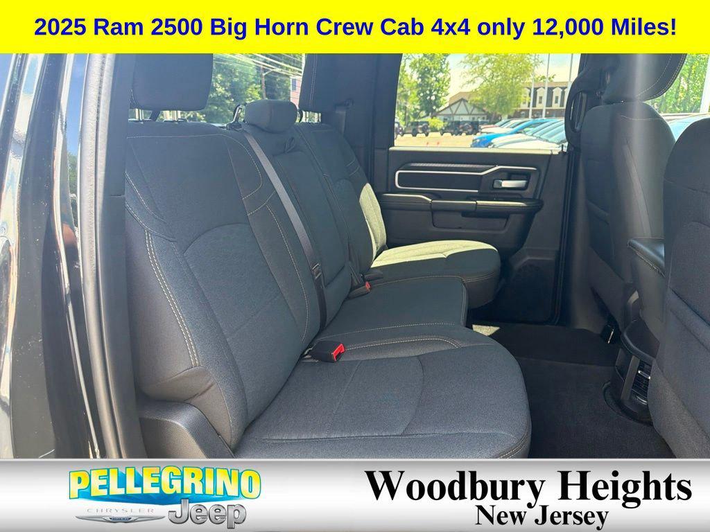 2025 RAM 2500 BIG HORN CREW CAB 4X4 6'4' BOX — миниатюра 22