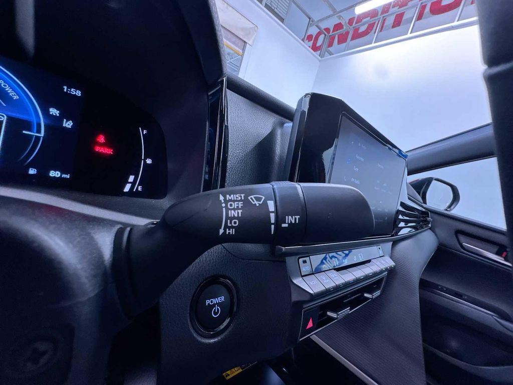 2026 Toyota CAMRY SE — миниатюра 19