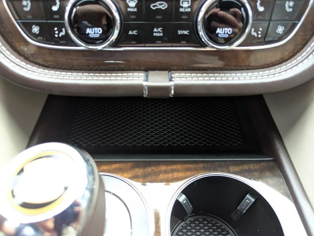 2020 Bentley BENTAYGA V8 缩略图 26