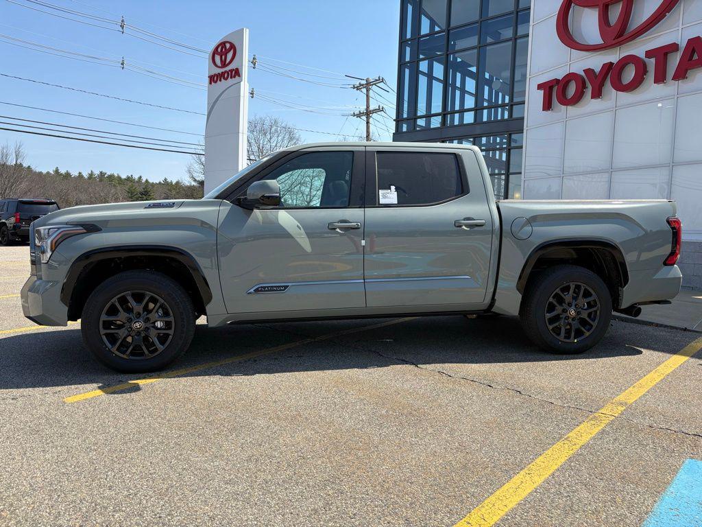 TOYOTA TUNDRA - 2