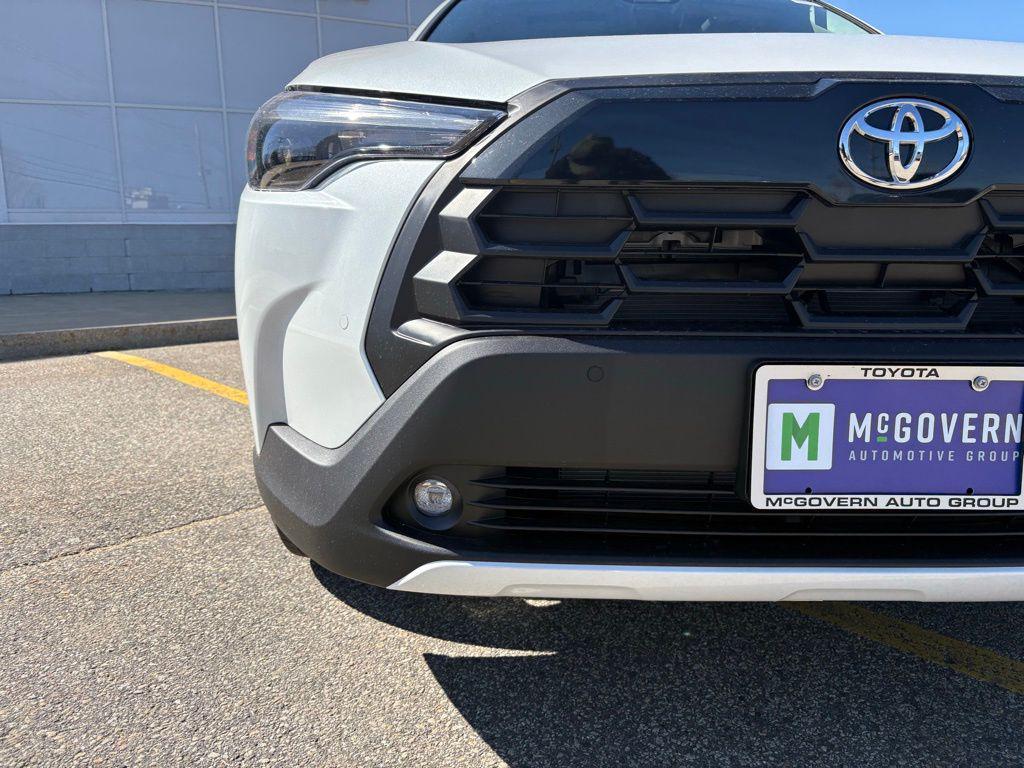 TOYOTA COROLLA CROSS - 8