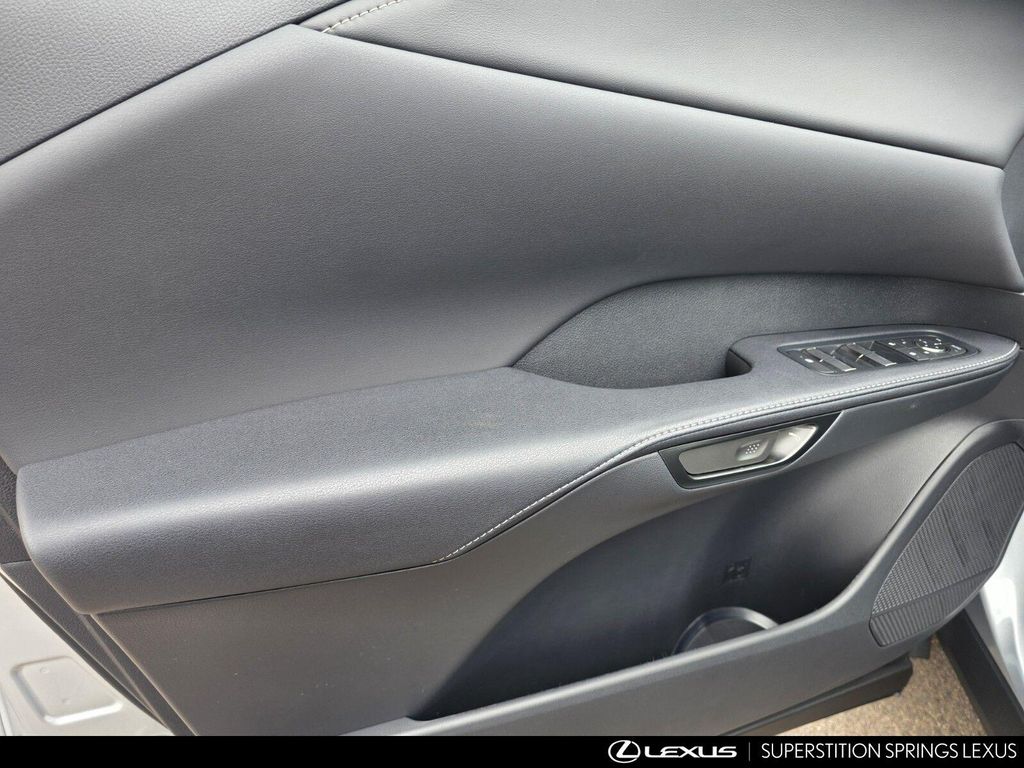صورة مصغرة 11 لـ 2026 Lexus RX 350 BASE