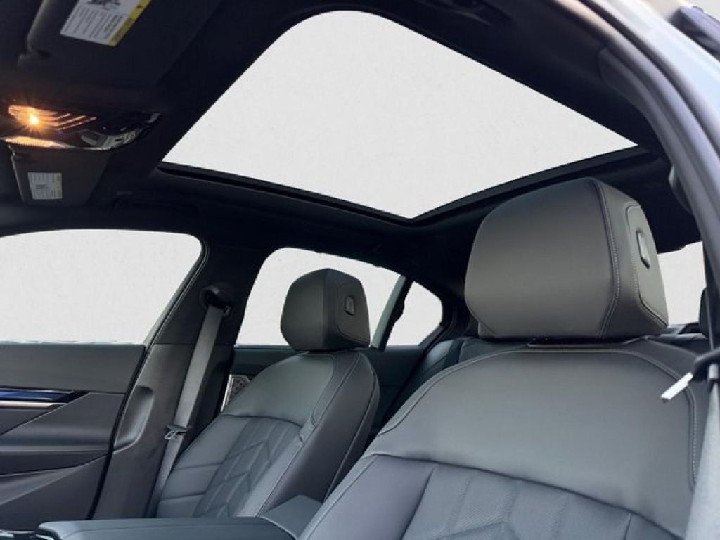 صورة مصغرة 12 لـ 2024 BMW I5 M60