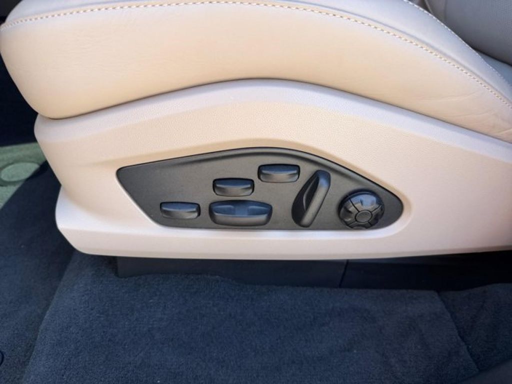 صورة مصغرة 11 لـ 2024 Porsche MACAN MACAN ELECTRIC 4