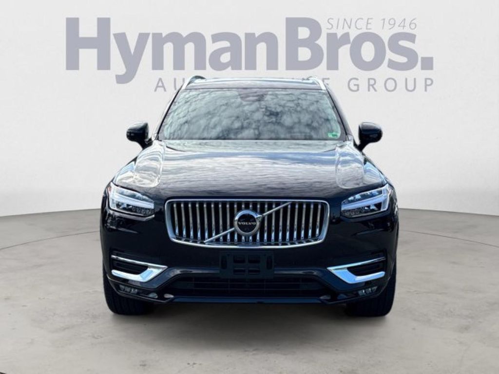 صورة 8 لـ 2023 Volvo XC90 B6 ULTIMATE 7-SEATER