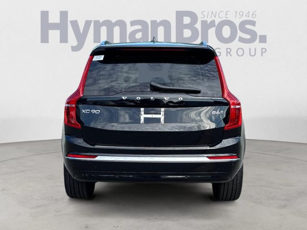 صورة 4 لـ 2023 Volvo XC90 B6 ULTIMATE 7-SEATER